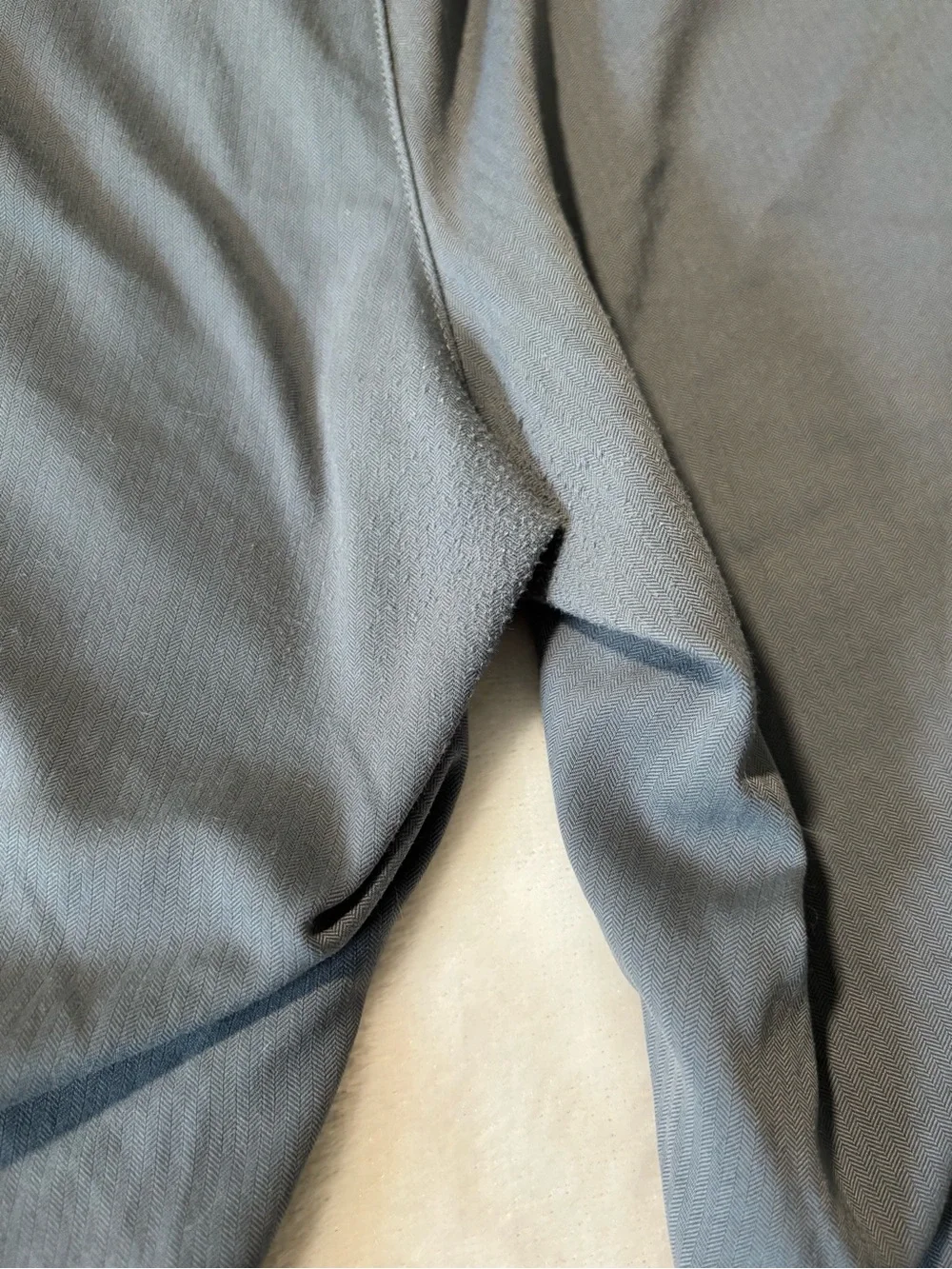 Under Armour Men's Slate Gray Chinos Golf Casual